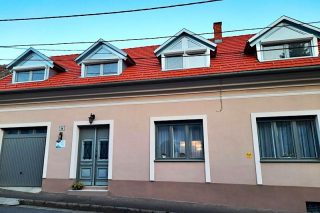 Hatház Apartman