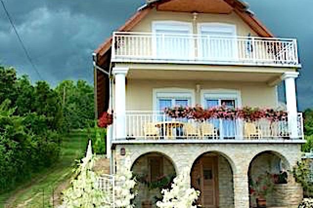 Pálfi Apartmanház