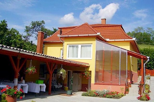 Berényi Lovas Vendégház