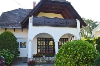 Balatonpartiházak (13)