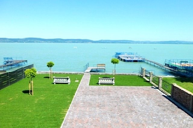AB Apartmanok (L)