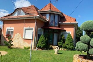 Táncsics Apartman