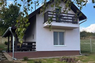 Estina Hill