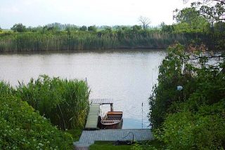 Mucha Nyaralók (Dinnyelaposi)