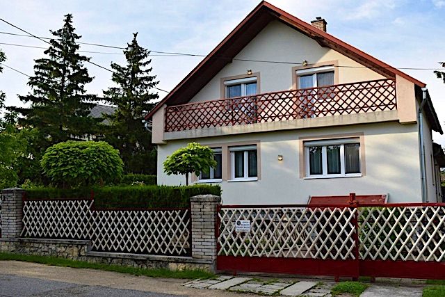 Tanay Vendégház