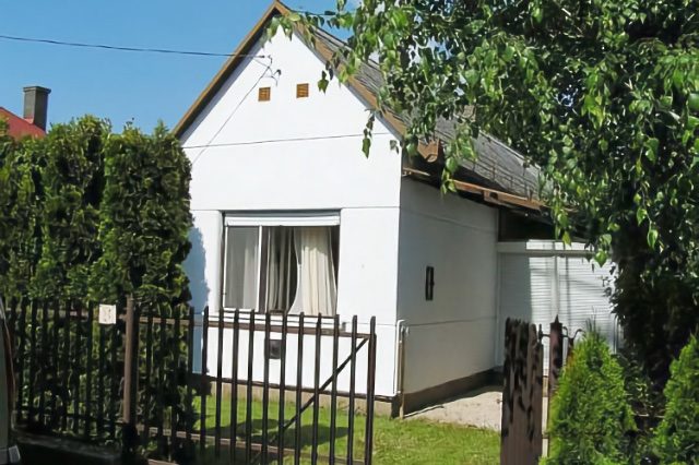 Balatonpartiházak (8)