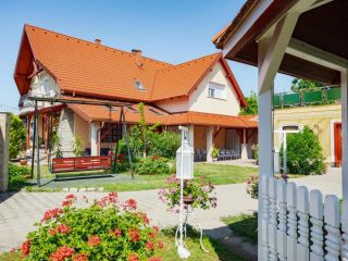 Hársfa Apartman
