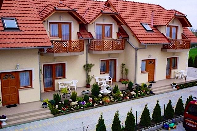 Anna Apartman