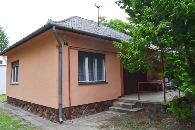 Balatonpartiházak (7)
