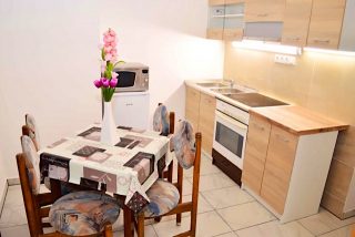 Lorabel Apartmanház