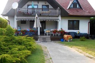 Simon Apartmanház